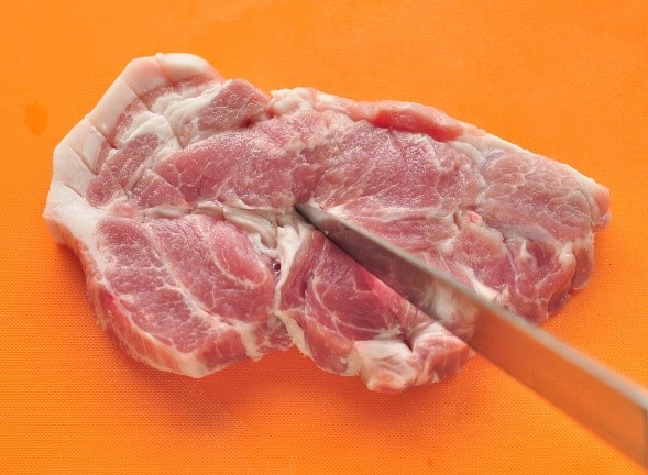 うま味たっぷり！ 豚肉の人気部位「肩ロース」のポークソテーレシピ