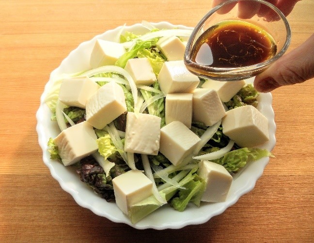 副菜や付け合わせに！ 豆腐サラダの基本レシピ