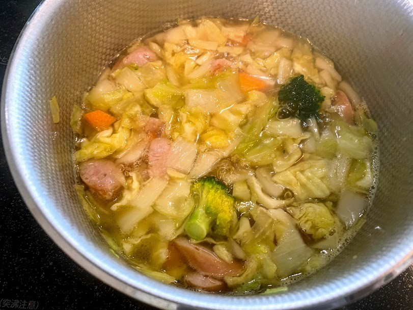 野菜がたっぷり食べられる「野菜スープ」のレシピ