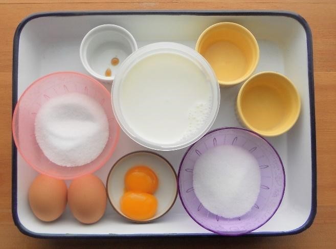 卵と牛乳のシンプルなおいしさ！カスタードプリンの基本レシピ