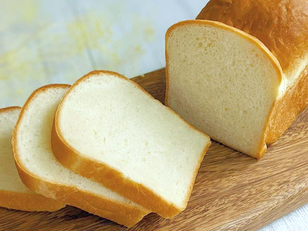 手ごねで作る。人気の「生食パン」のレシピ