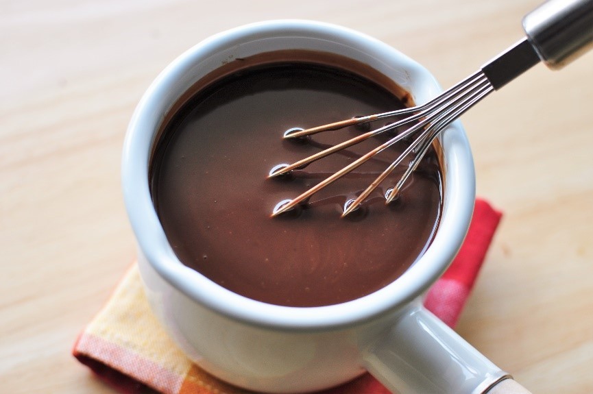 簡単に作れて華やか。チョコレートフォンデュのレシピ_作り方