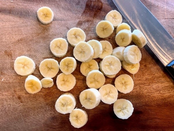 材料3つだけ！完熟バナナで作る「バナナプリン」のレシピ_作り方