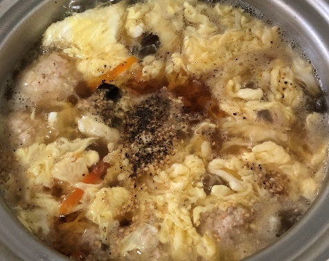 春雨入りで食べ応え抜群！　中華風鶏団子スープのつくり方・レシピ