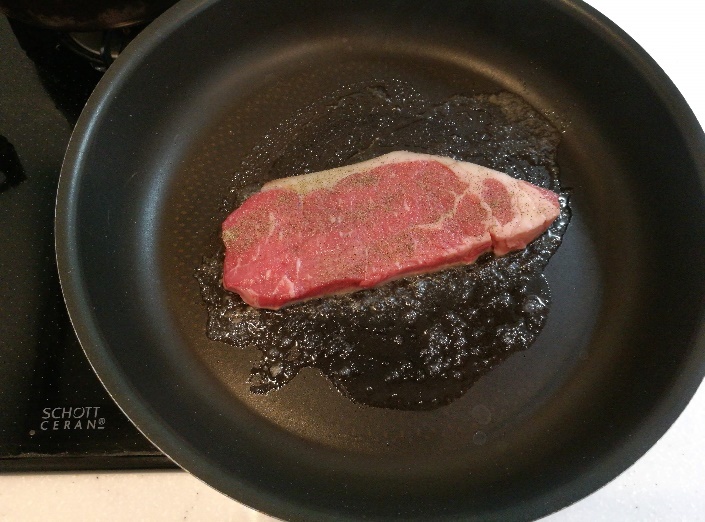 焼き方で決まる！　おいしいステーキの作り方・レシピ