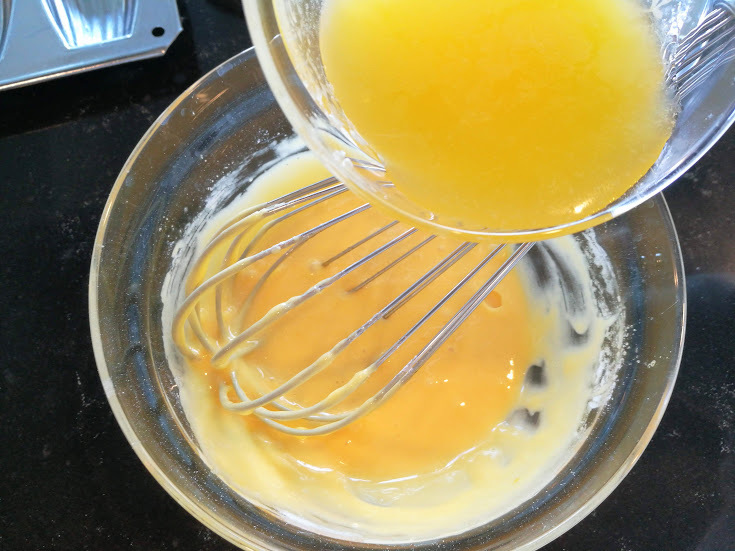 バター香る♪ やさしい甘みの「マドレーヌ」レシピ・つくり方