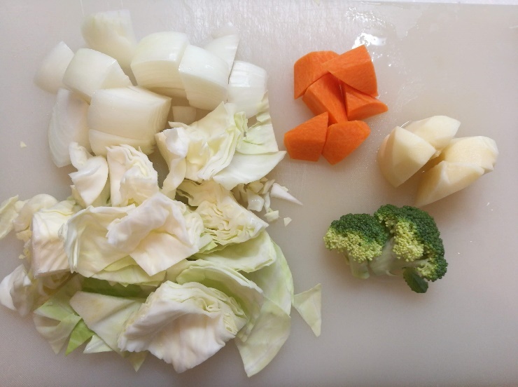 ほっこり温まる！野菜たっぷり「ポトフ」のつくり方・レシピ