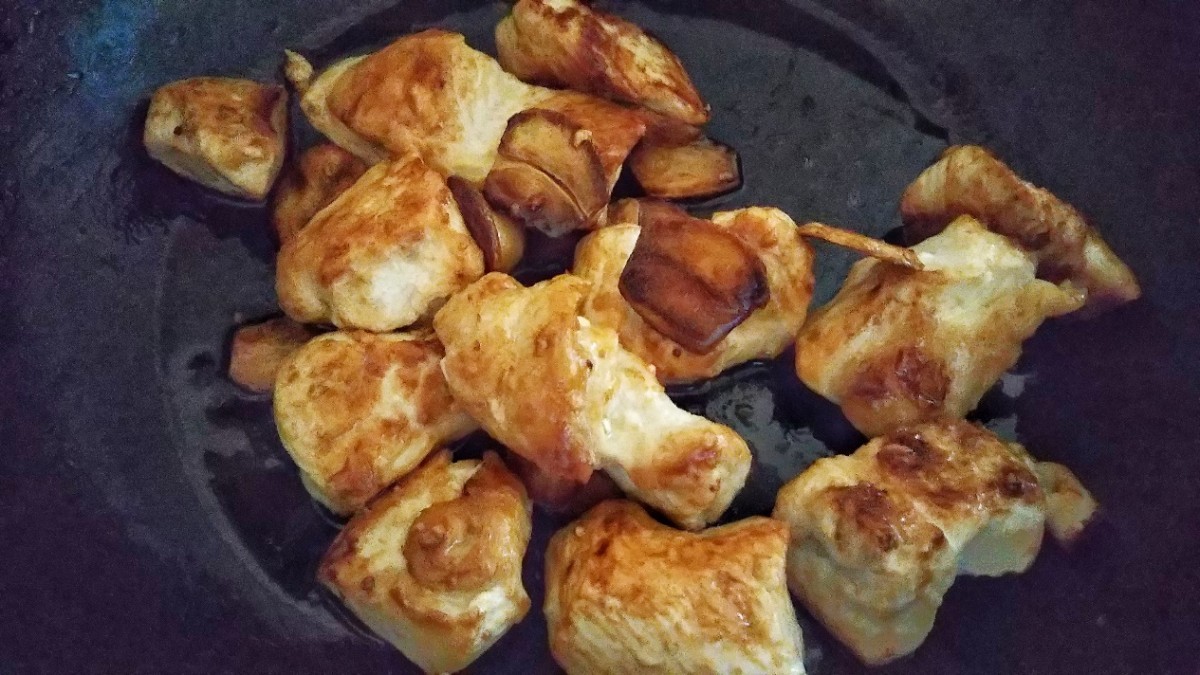 簡単裏技で鶏むね肉もやわらか！　ガーリックチキンのレシピ・つくり方