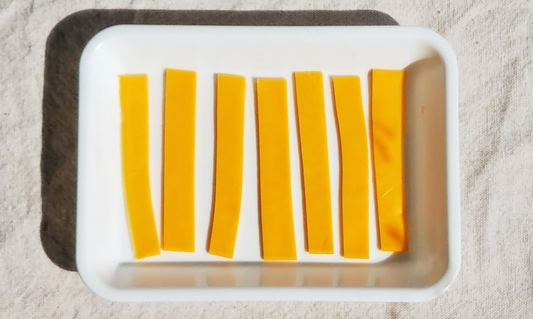 お弁当にも便利！　レンジで簡単「ナスの味噌チーズ焼き」