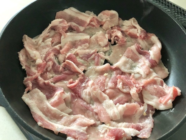 ごはんおかわり！豚バラ肉とれんこんの甘辛炒めのレシピ