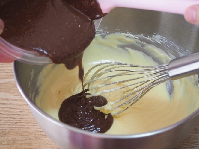 しっとり濃厚！チョコチーズケーキのレシピ_作り方