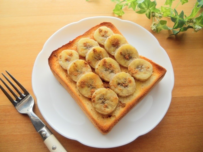 朝食やおやつにぴったり！シナモンバナナトーストの基本レシピ