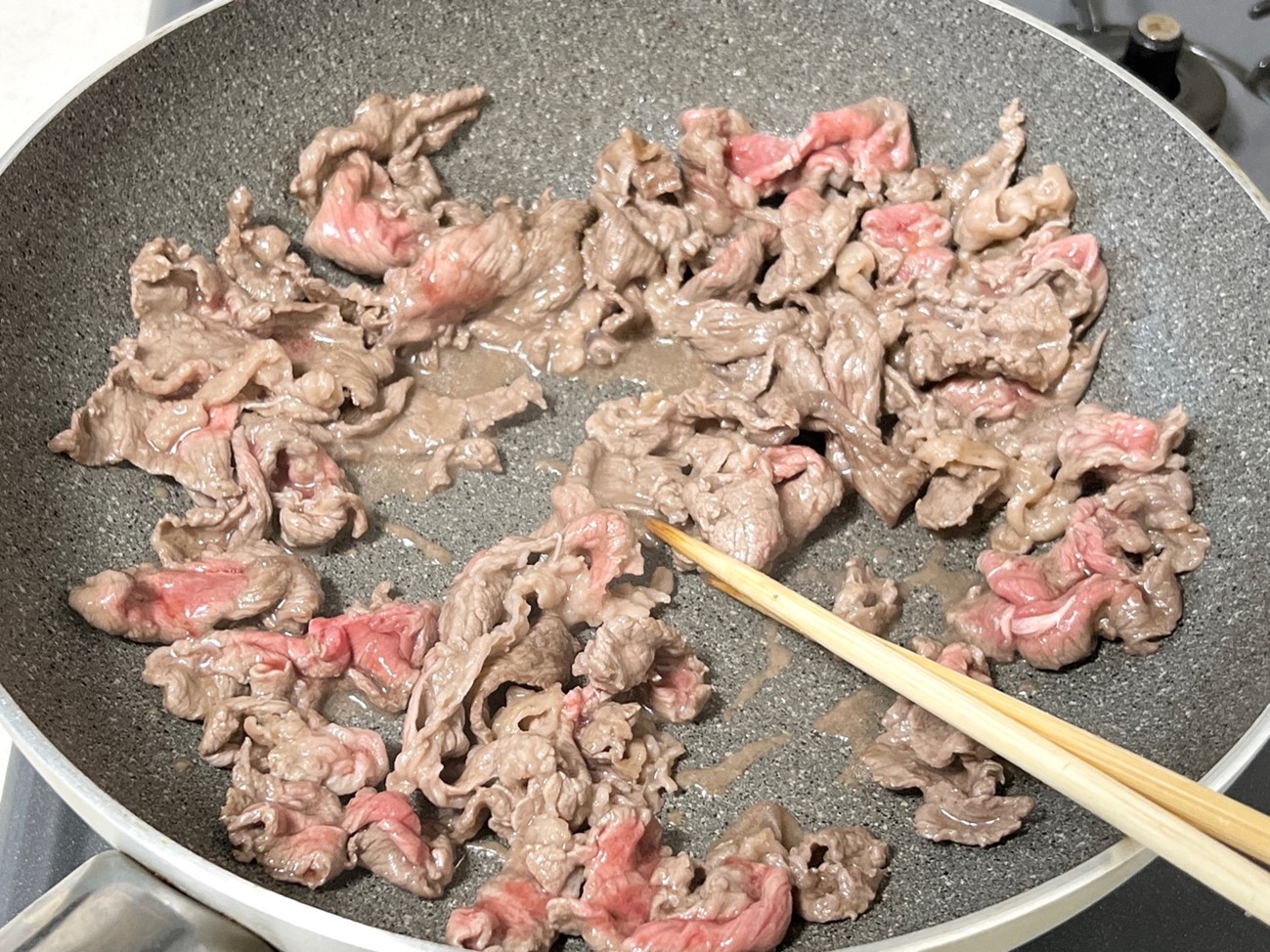 煮崩れなしで味しみしみ。牛肉と里芋の煮物のレシピ